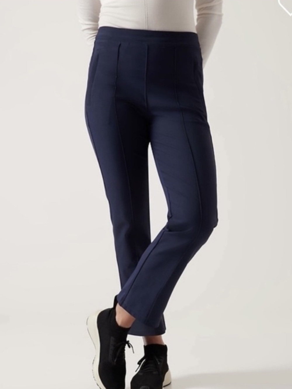 Athleta Headlands Hybrid Pant Pintuck Womens Size 4 Navy Blue
